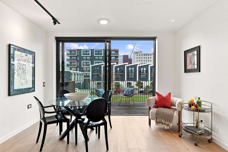 2/197 Hereford Street_2