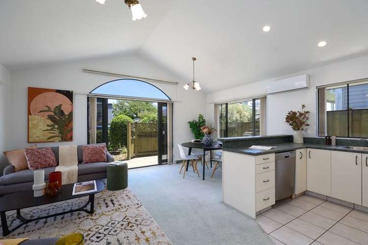 1 Dayman Way The Wood_5