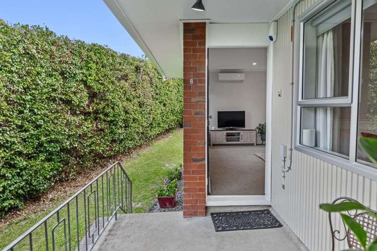 2/4 Illana Place Ranui_16