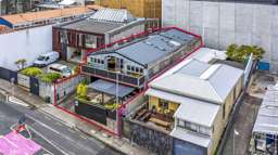 Opportunity near K'Road CRL station