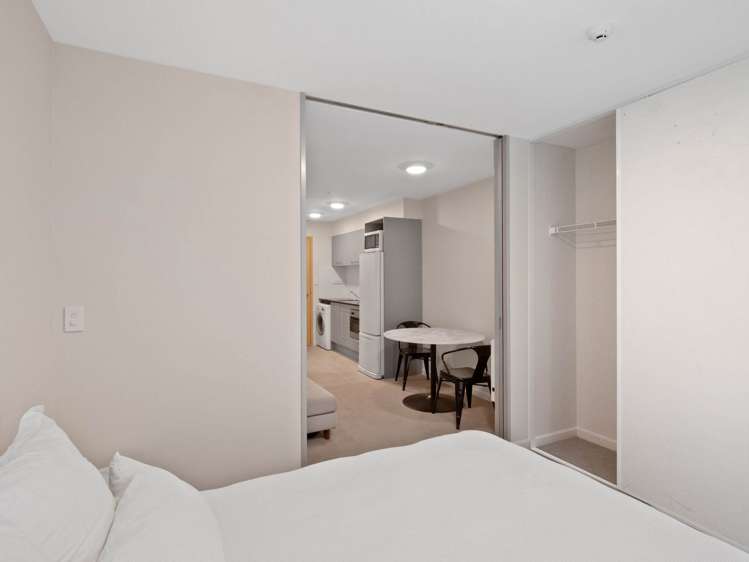 G5/135 Hobson Street City Centre_14