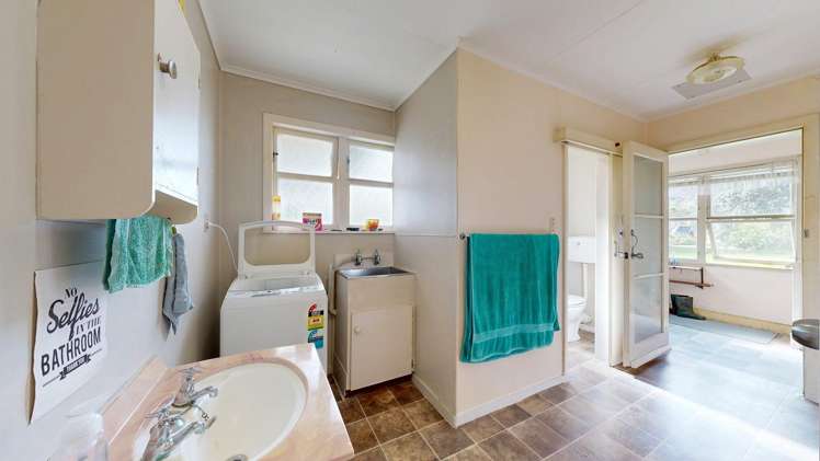 2 Trotter Avenue Waiomu_15