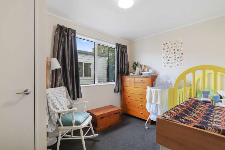 27a Bruce Avenue Glenview_8