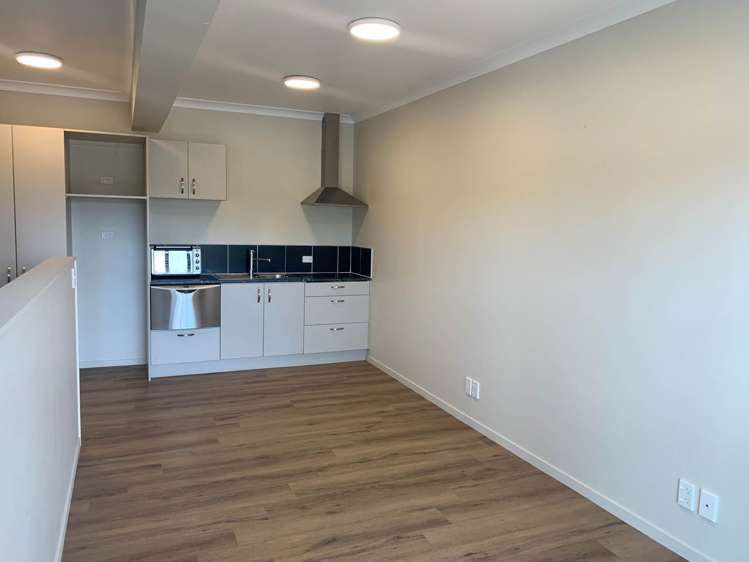 12b Mcphail Street Birkdale_1