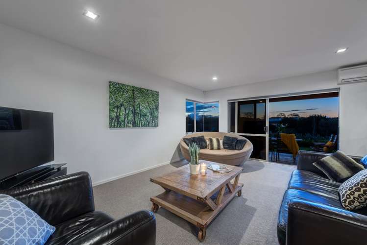 57 Pine Harbour Parade Beachlands_13
