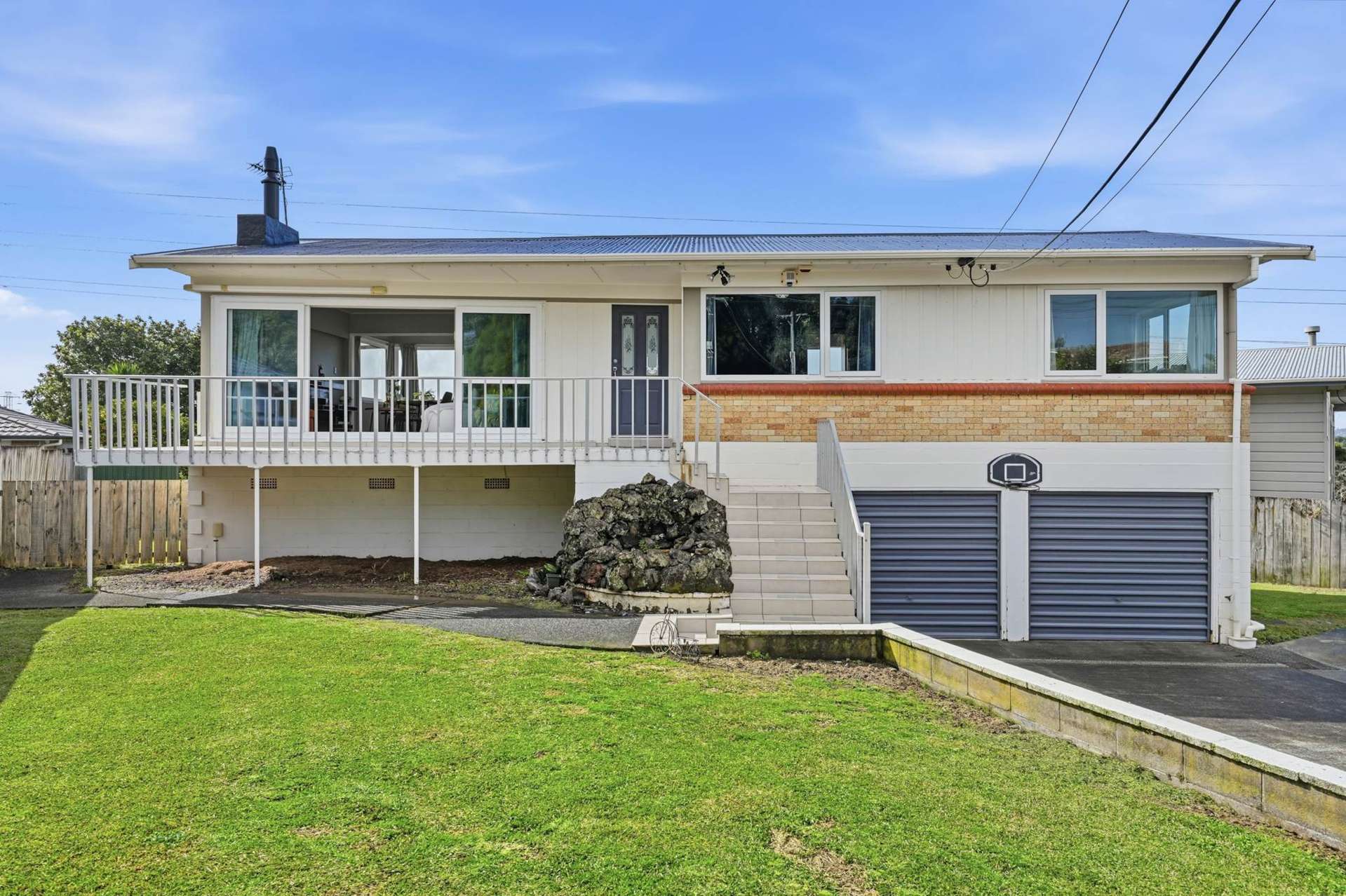 4 Meadow Crescent Te Atatu South_0