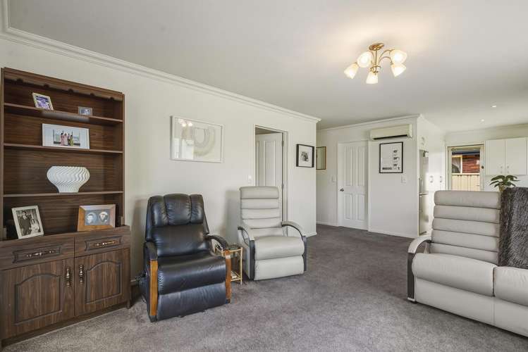 1/4 Reid Avenue Mosgiel_3