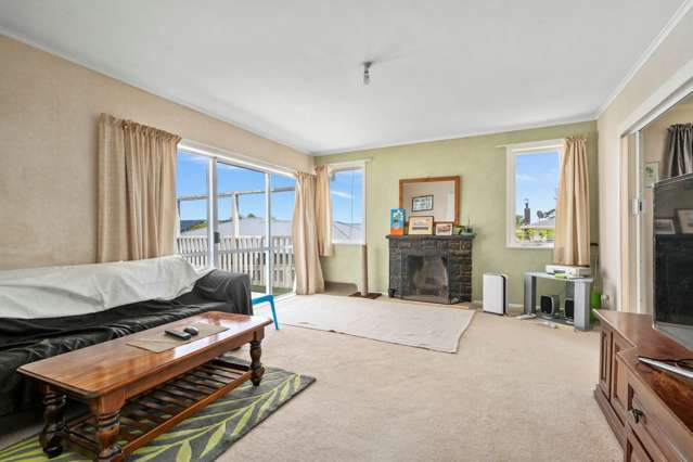 1/8 Ozich Avenue Te Atatu South_1