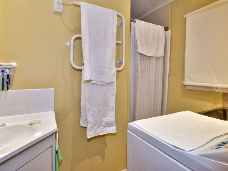 118 Hallenstein Street Queenstown_11