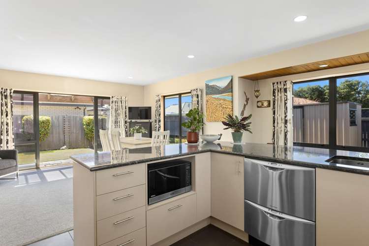 12 Suntory Lane Burwood_5