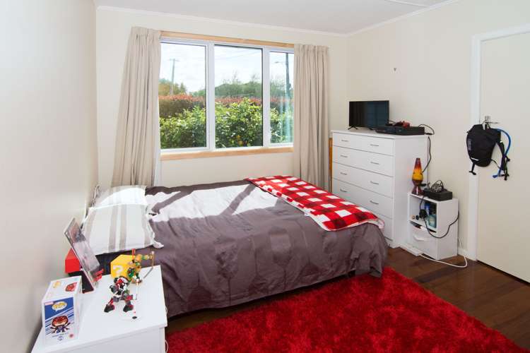 14 William Benton Street Featherston_8