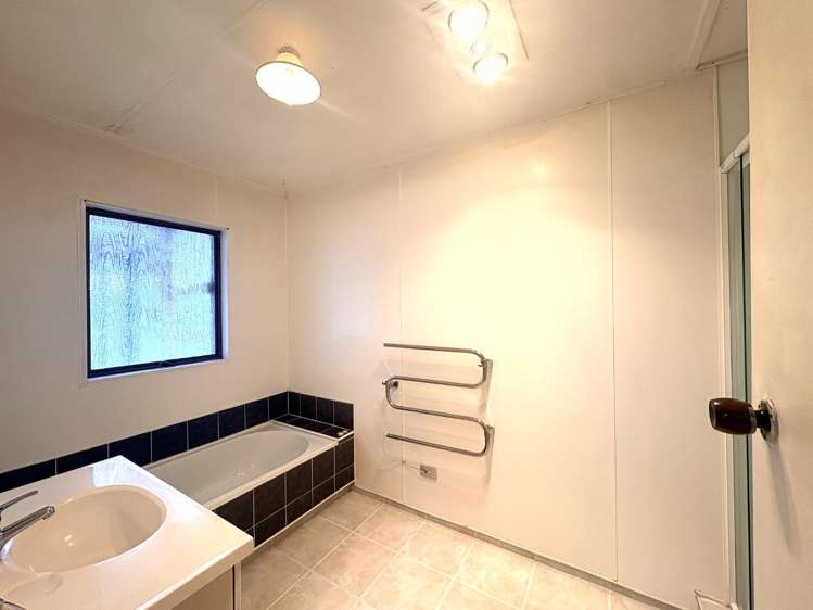 40 Folkestone Drive Flaxmere_8