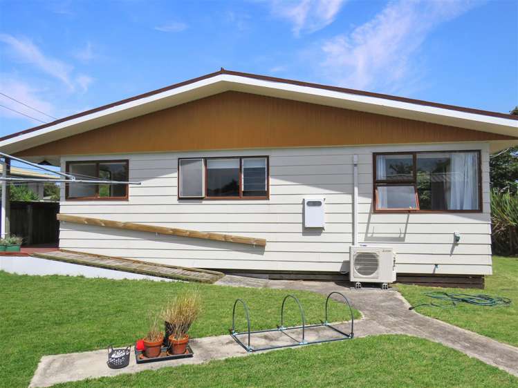 9 Robinson Avenue Holdens Bay_15