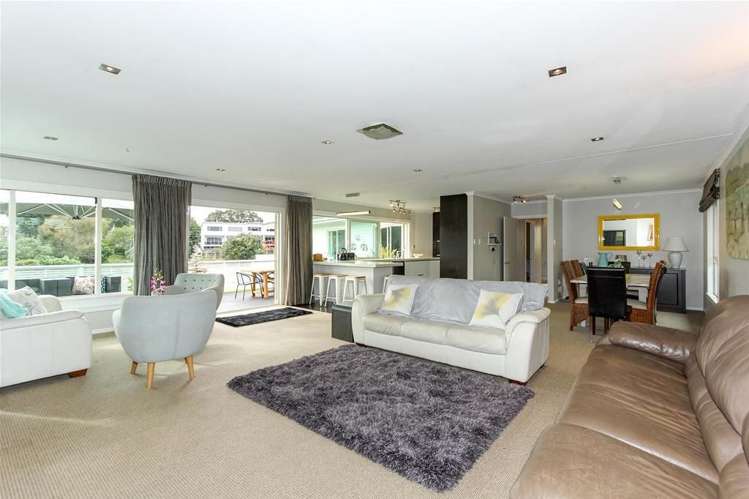 11/5a Baring Terrace Strandon_9