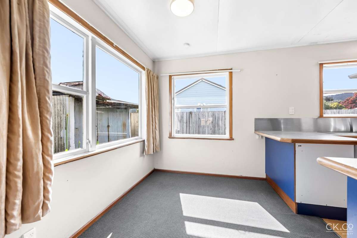 2/11 Walters Street_5