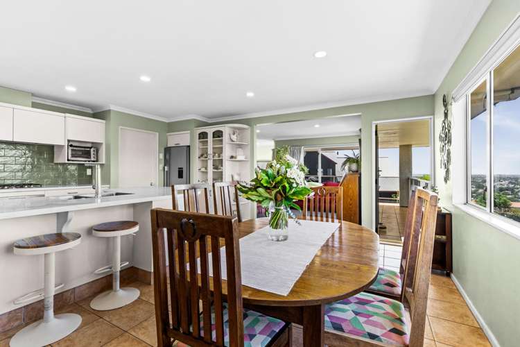 76A Churchill Drive Taradale_10