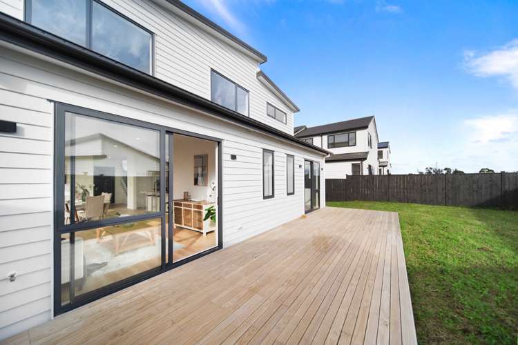 9 Korowhiti Road Clarks Beach_10