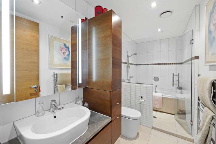 401/22 Liardet Street New Plymouth Central_13