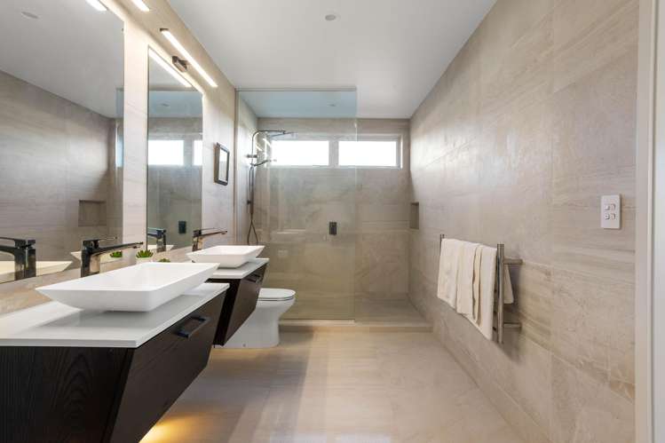 140 Waterways Parade Pauanui_32