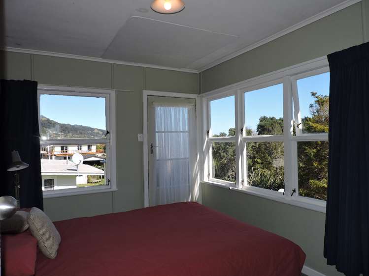 437 Thames Coast Sh25 Road Te Puru_20