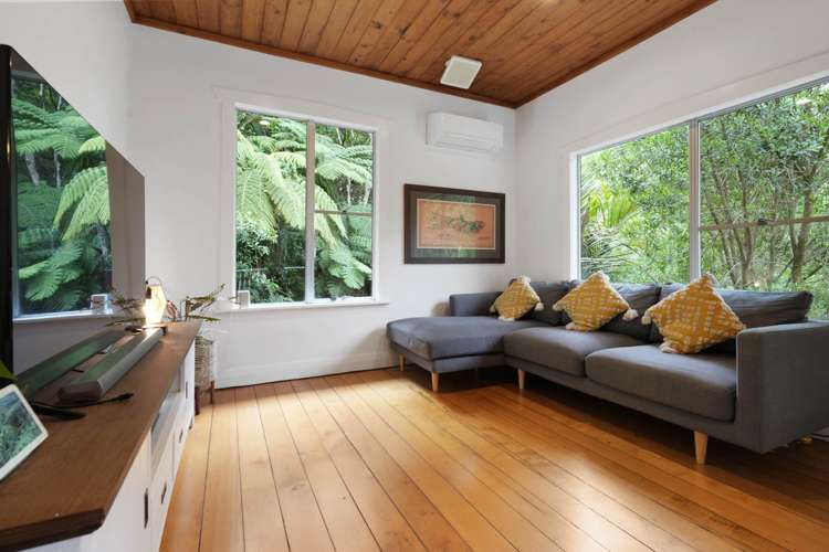 53 Laingholm Drive Laingholm_6