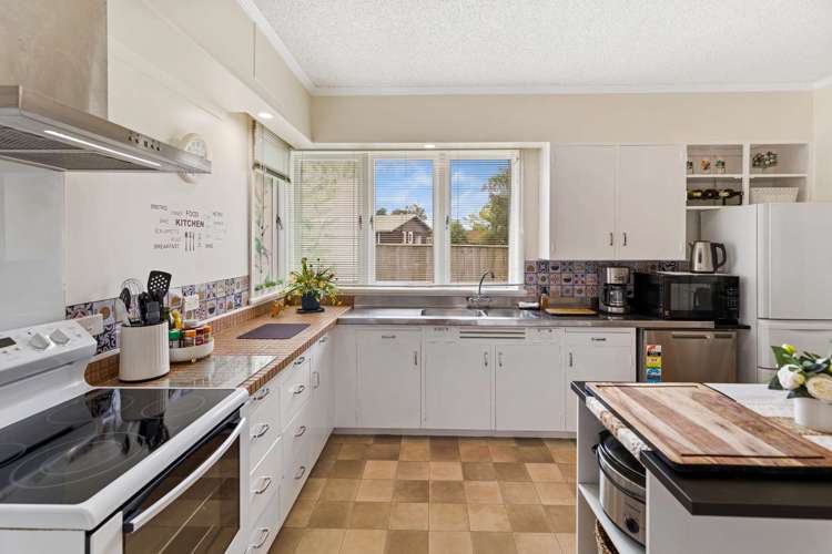 2 Dunallen Avenue Marton_11