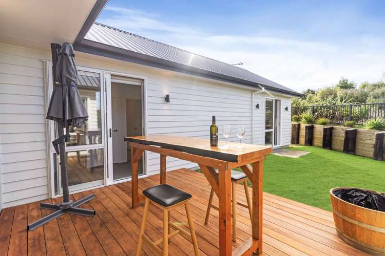 20 Angiangi Crescent Beachlands_16