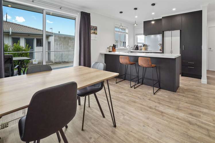 18a Maitland Avenue Stoke_1