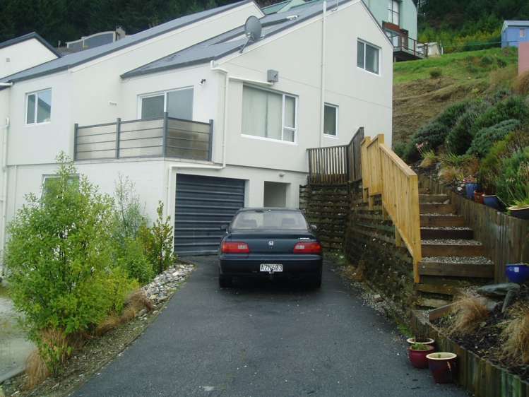 12b Von Place Fernhill/Sunshine Bay_7