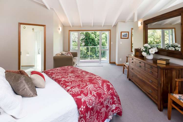 17 Glenfern Road Mellons Bay_25