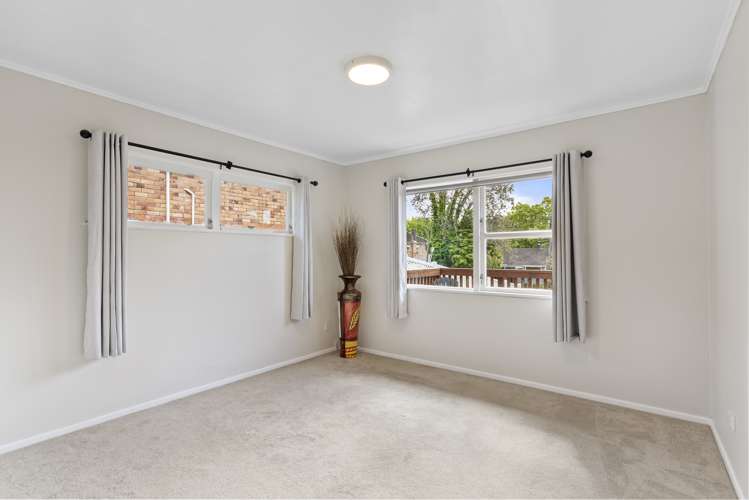 64 Stottholm Road Titirangi_15