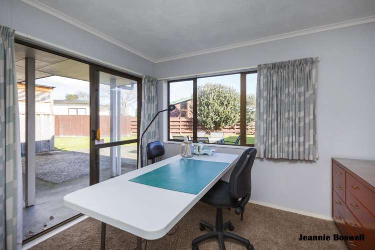 37 Chippendale Crescent Highbury_13