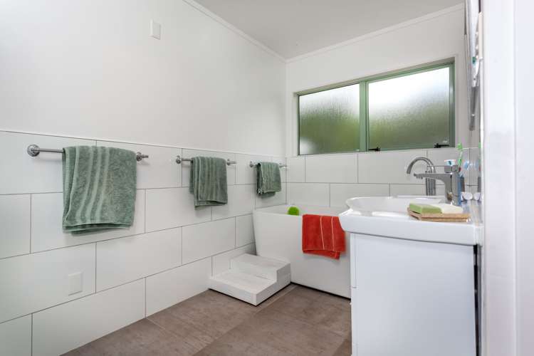 36 Herbert Drive Whangamata_19