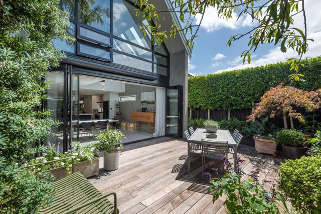 81 Queen Street Northcote Point_1