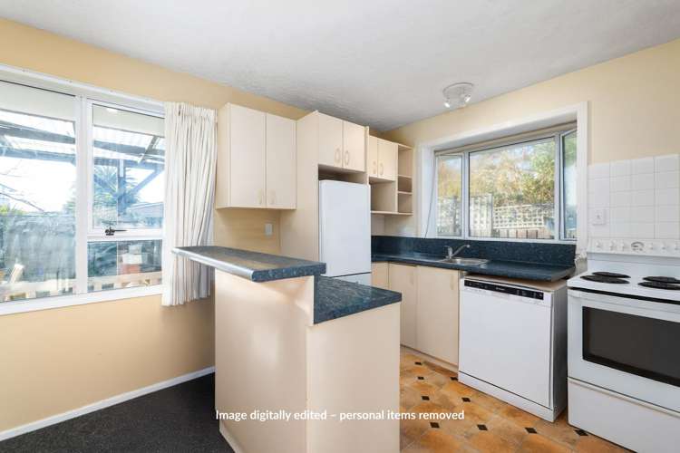 2/115 Rocking Horse Road Southshore_6