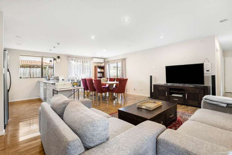 12 Manning Rise Flat Bush_7