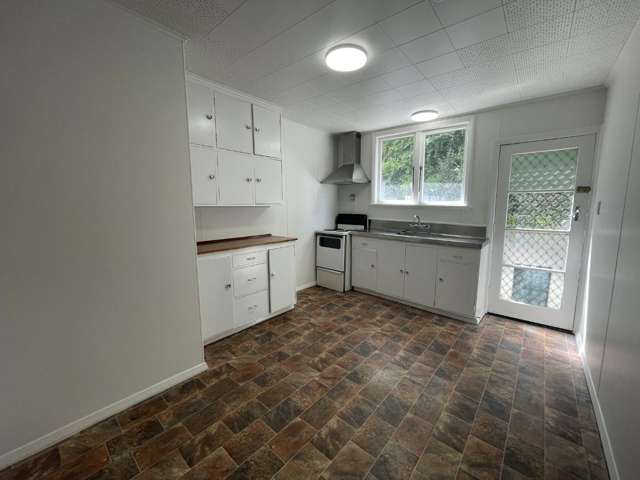 115 Shakespeare Road 10780_4