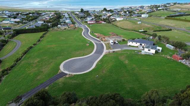 Seaside Bliss:  Stunning Sections in Riverton