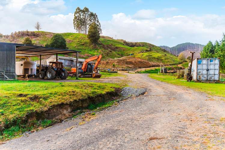 3789 State Highway 4 Ongarue_36