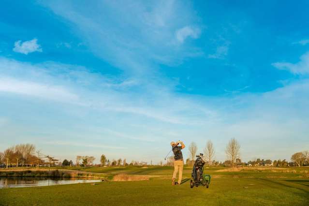 Pegasus Golf Resort back on the market