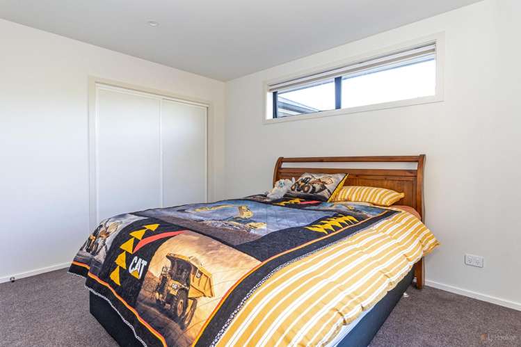 123 Oak Street Orari_14