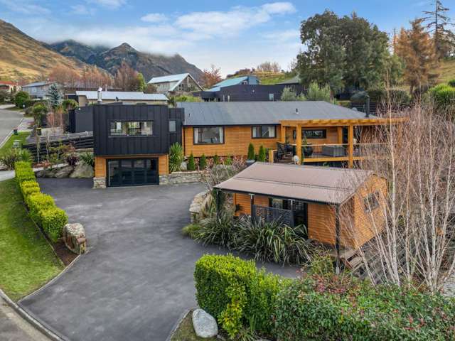 Effortless living, a healthy income, moments to the lake