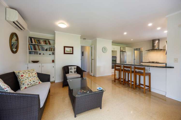 8a Rimmington Drive Hamilton Lake_4