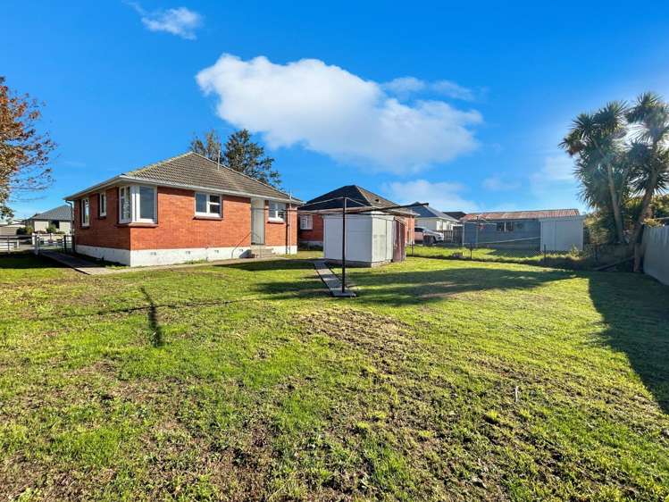 300 Conyers Street 10560_11