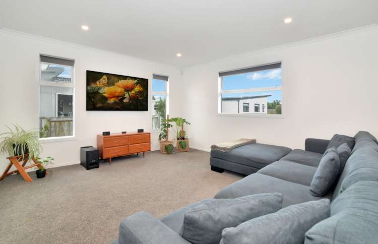 8 Ernie Way Mount Maunganui_12