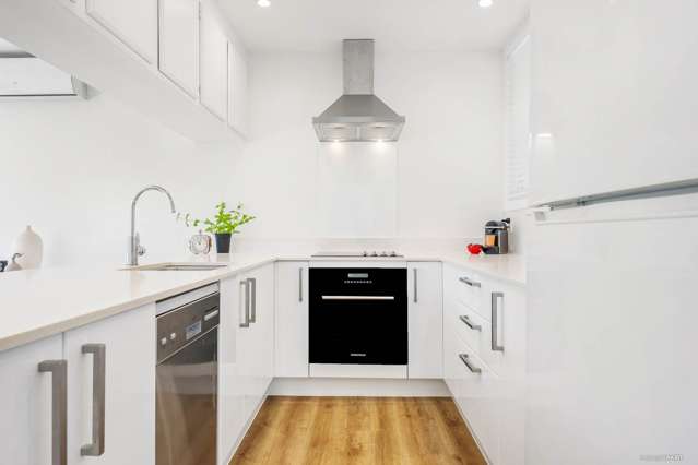 14E Seccombes Road Epsom_1