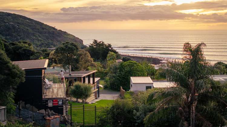 14 Whaanga Road, Whale Bay_0
