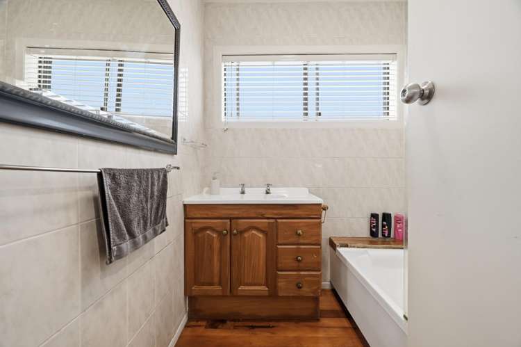 193 Sunset Road Mangakakahi_10