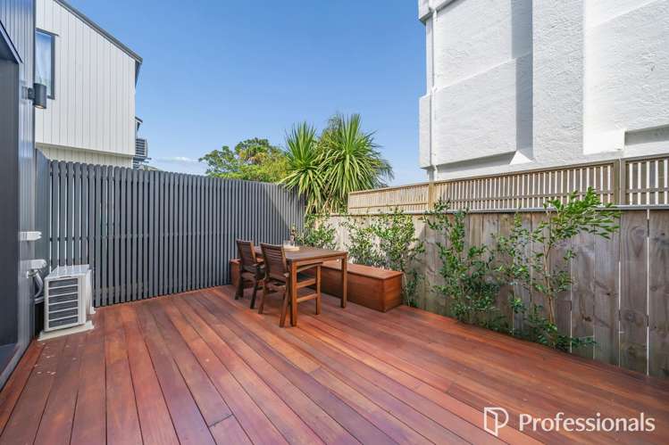 14/323 Riverside Drive Waterloo_6