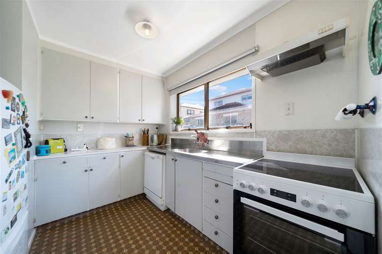 1/178 Edmonton Road Te Atatu South_9